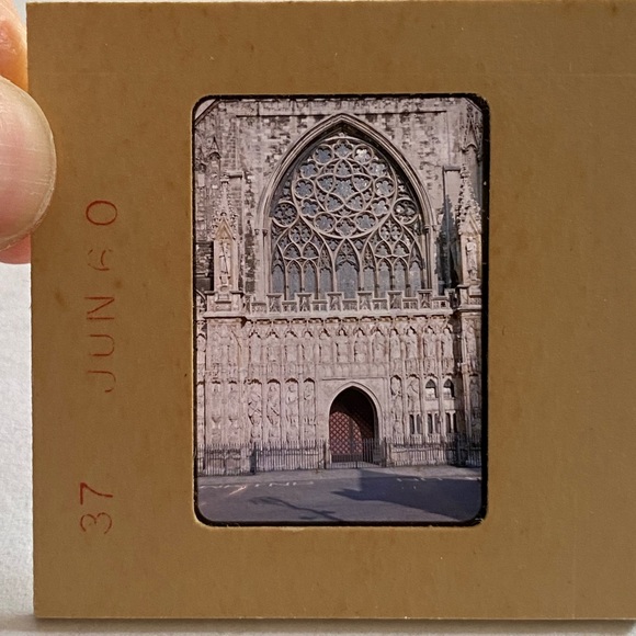 15 Kodachrome Transparency Slides from 1960 England - Picture 2 of 16